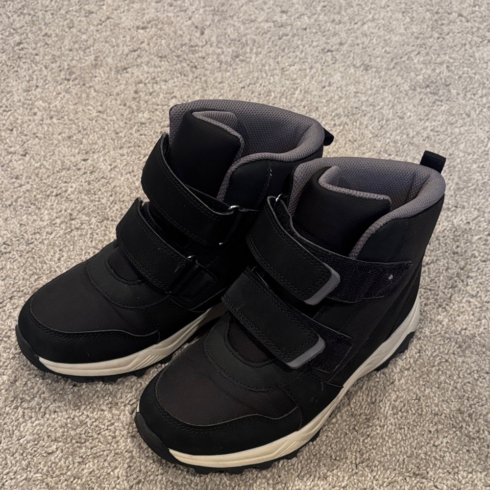 Kids all in motion snow boots